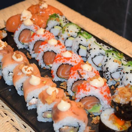 Lion Gate Hotel Sarandë 외부 사진