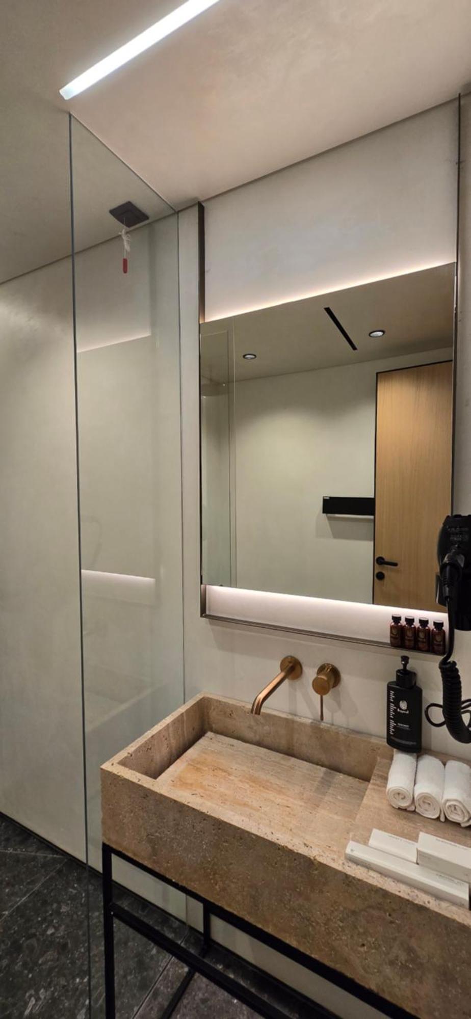 Lion Gate Hotel Sarandë 외부 사진