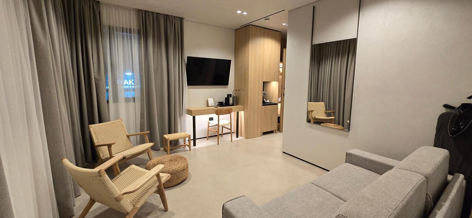 Lion Gate Hotel Sarandë 외부 사진