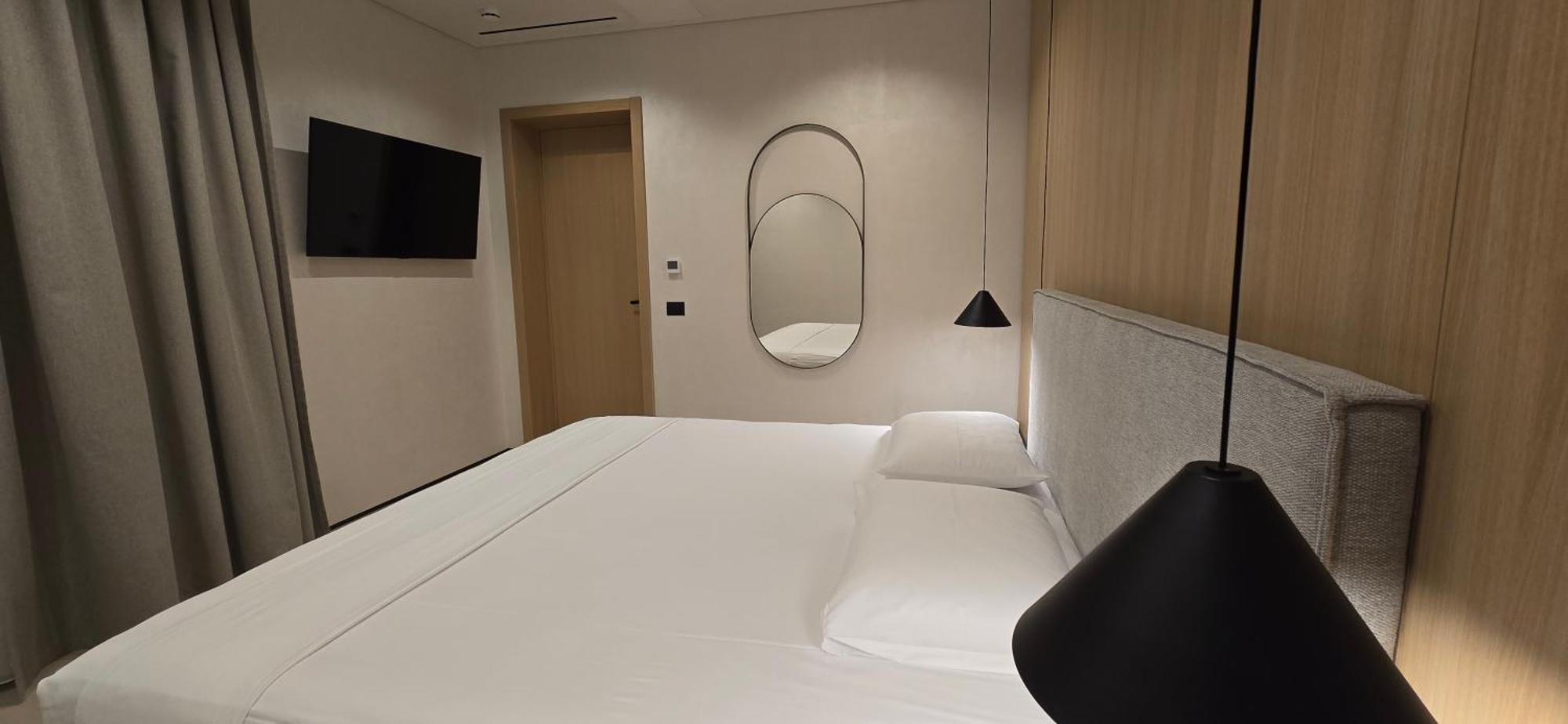 Lion Gate Hotel Sarandë 외부 사진